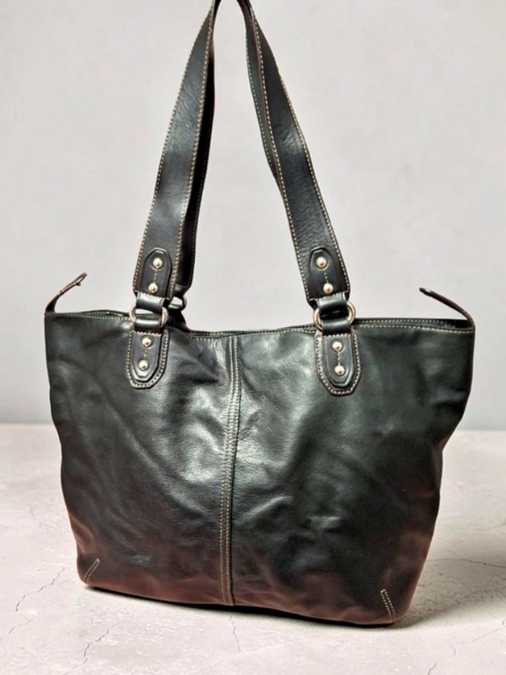 Tignanello Vintage Leather Tote in Black
